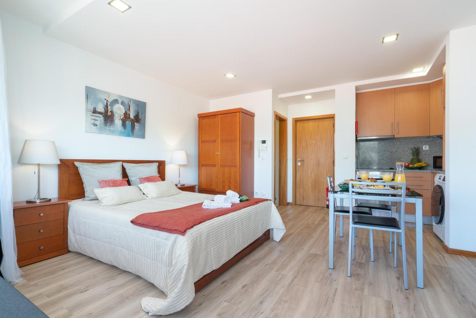Host Wise - Bright Quiet Flats - Prime Location Appartement *