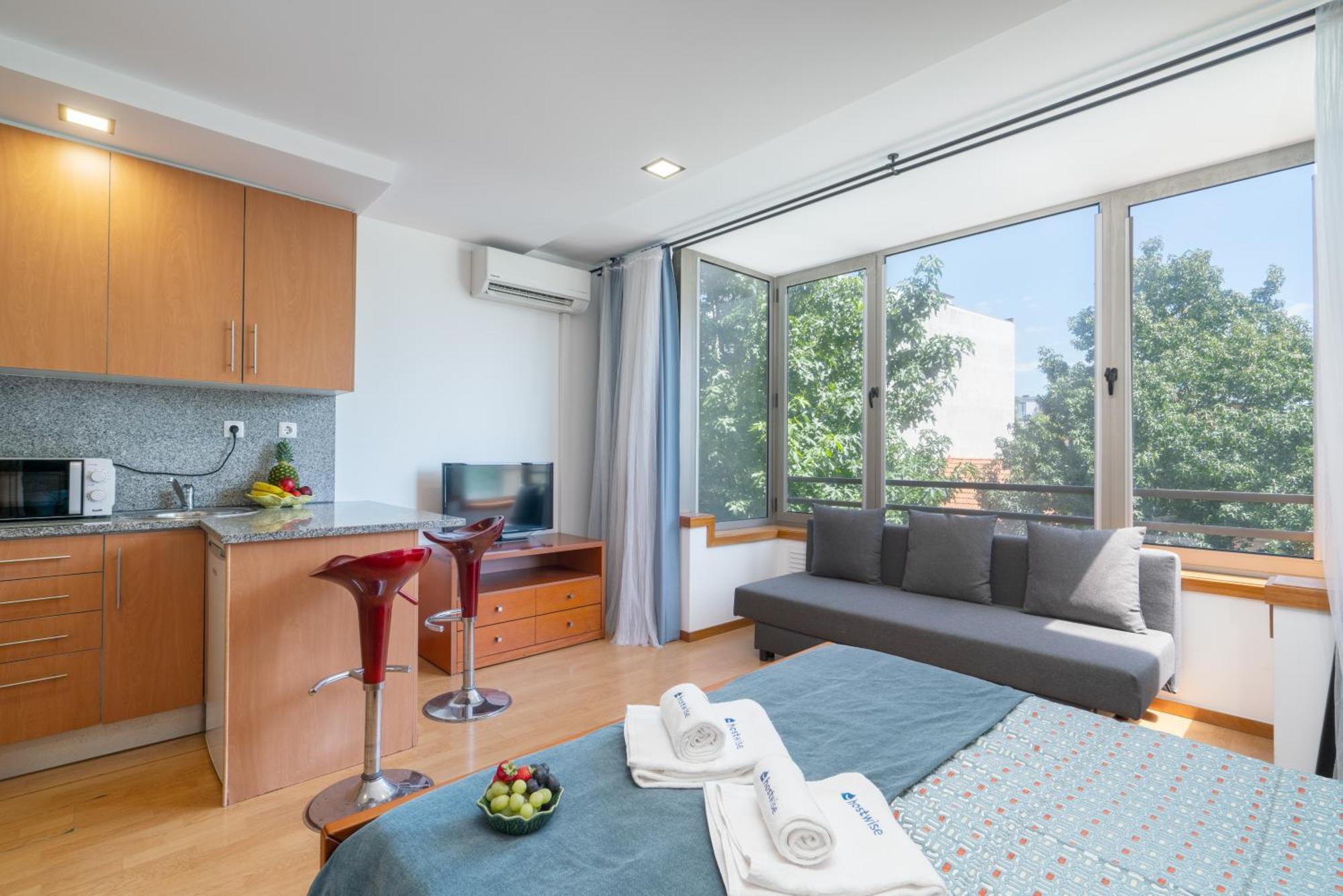 Host Wise - Bright Quiet Flats - Prime Location Appartamento