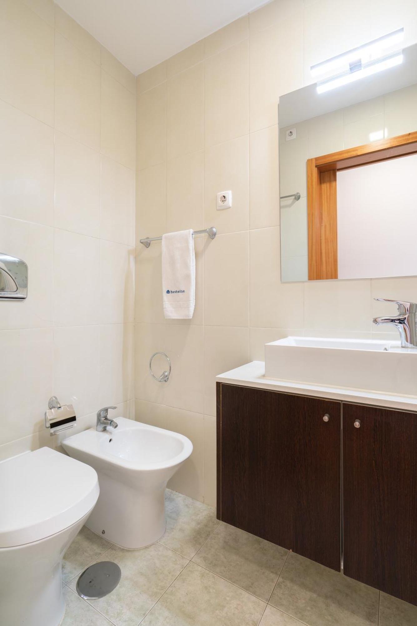Appartamento Host Wise - Bright Quiet Flats - Prime Location Oporto